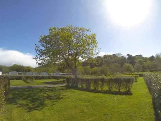 Forfait Confort (1 tente, caravane ou camping-car / 1 voiture / électricité 16A)