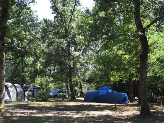 Stellplatz + Auto + Zelt, Wohnwagen oder Wohnmobil