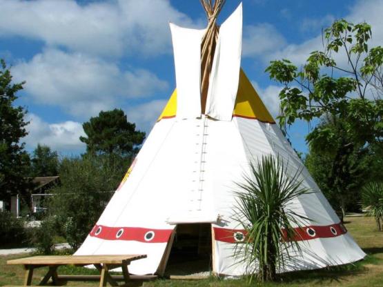 Ongebruikelijke tipi-tent- 2 Kamers - 0 badkamer