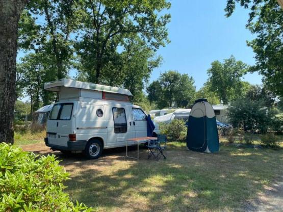 Forfait Confort (1 tente, caravane ou camping-car / 1 voiture / électricité 10A)