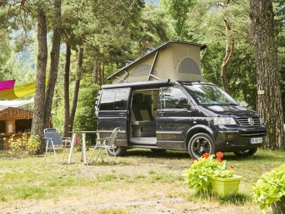 Emplacement + camping-car