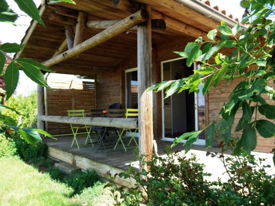 Cabane-chalet Familial, location courts séjours.