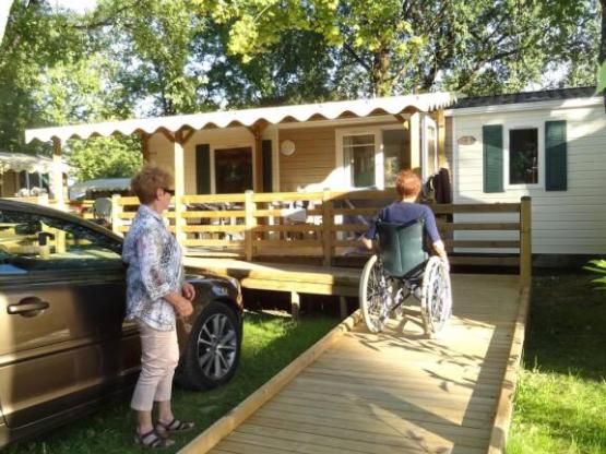 Mobilhome PMR Personne à mobilité réduite 35m² - terrasse couverte 15m² (2 chambres)