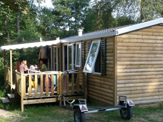 Mobilheim Confort Riviera 32m² - 3 Zimmer + Halbüberdachte Terrasse 15m² + TV