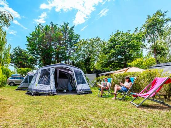Emplacement Access avec eau - 100m² 1 véhicule + électricité