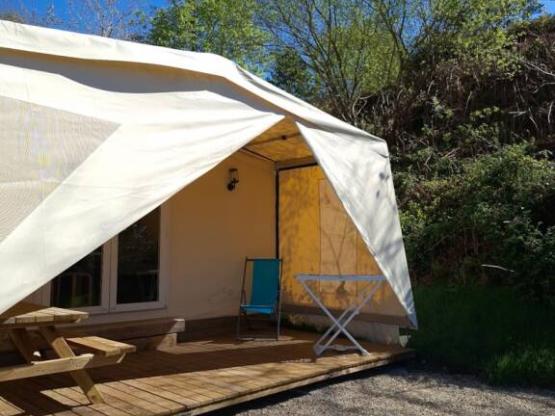 LODGE Toilé
