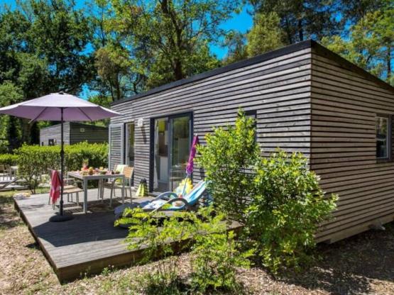 Mobil-home Confort 29m² 2 chambres + terrasse + serviettes et draps + TV