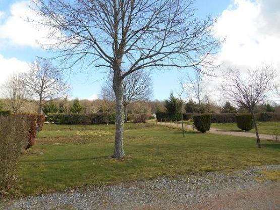 Emplacement Premium Castel - Electricité 20 A - Eau - Evacuation eaux grises - 101