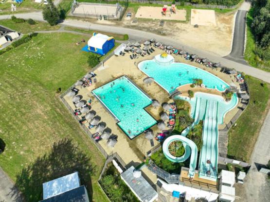 Mobil-home Standard Bois 24m² - 2 chambres + TV + Terrasse intégrée 7m²