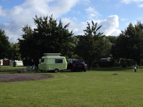 Forfait Confort (1 tente, caravane ou camping-car / 1 voiture / électricité 6A)