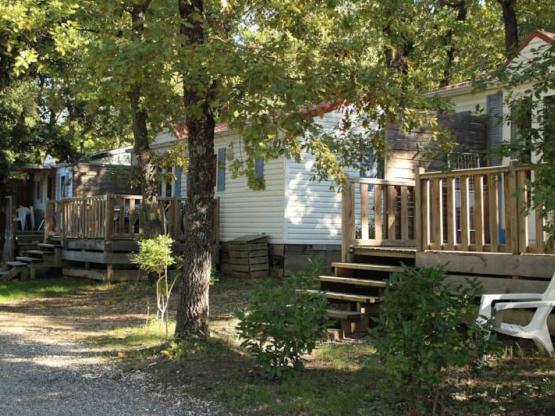 Mobil-home 2 chambres - CLASSIQUE - Climatisé - Jusqu'à 4 personnes