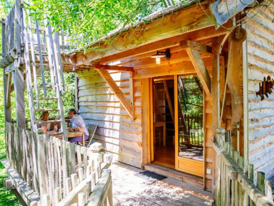 Cabane dans les arbres - Palombière