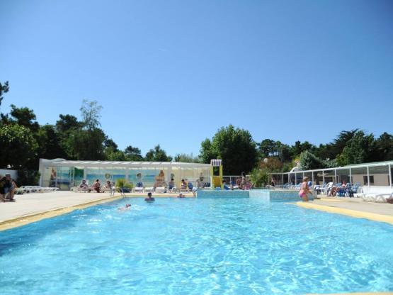 Chalet CLUB 2 chambres 30 m² + Terrasse couverte et salon de jardin