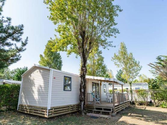 SABLE 40m² (4 chambres)  (+de 8 ans)+ TV + Terrasse