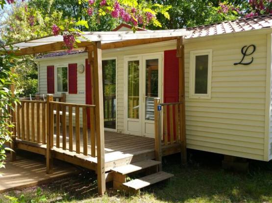 Louisiane Savanah Climatisé et TV pour 4 adultes et 1 enfant