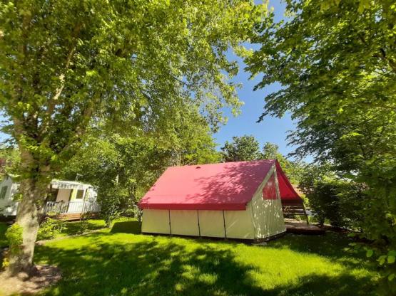 Tent 2 slaapkamers 21m2