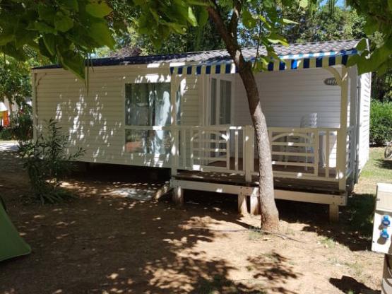 Mobil-home Standard 29 m² (2 ch- 4 pers) + Terrasse couverte