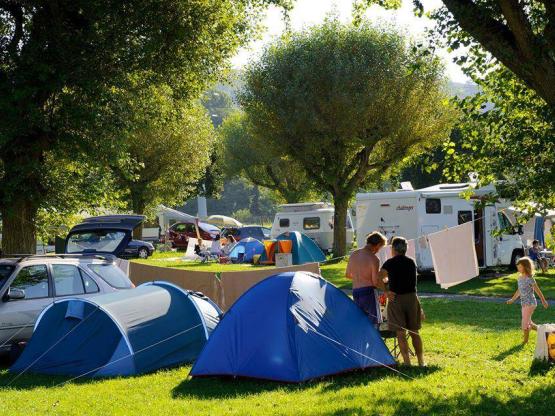 Emplacement tente, caravane, camping car