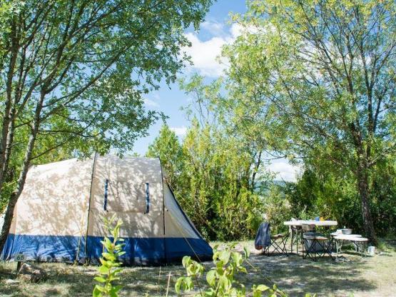 Forfait Confort - emplacement tente, caravane ou camping-car (1 voiture / électricité)