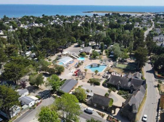 Confort Stellplatz - 120m² 1 Auto + Strom + Ausstattung