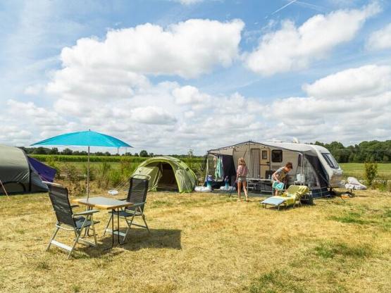 Forfait Emplacement Confort (2 personnes + 1 véhicule inclus)