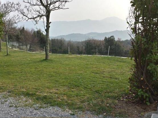 Parcela : coche + tienda/caravana o autocaravana