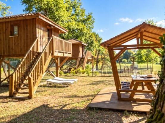 Cabane pilotis - insolite -