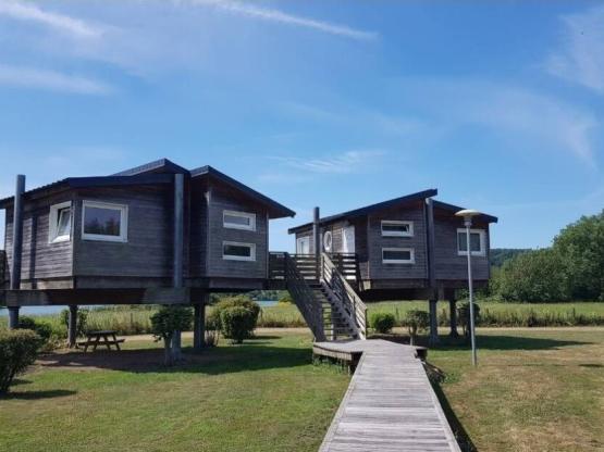 Cottage Confort sur pilotis 35m²-1 chambre+1 alcôve -face aux étangs-Juill/août : dim/dimanche