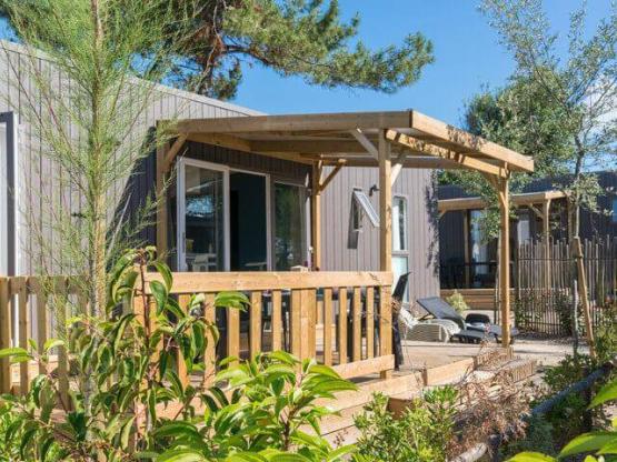 C- Mobil-home Méditerranée Climatisé - 3 chambres
