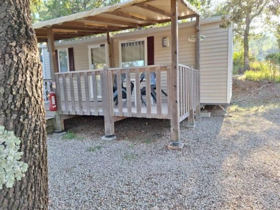 Mobil-home "CONFORT"       Proche de la Vie du Camping