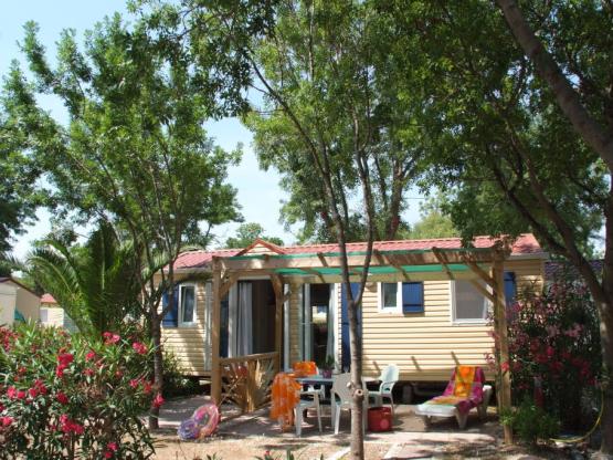 MOBIL-HOME COSY XL 6 CLIMATISE : 3 Chambres