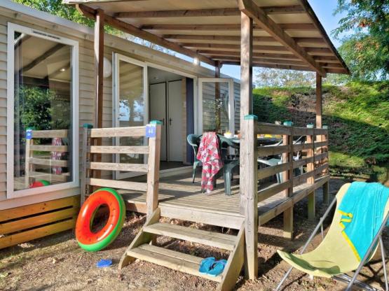 Mobilheim Premium 29m² (2 Zimmer) + überdachte Terrasse + Spüllmachine + TV + Klimaanlage