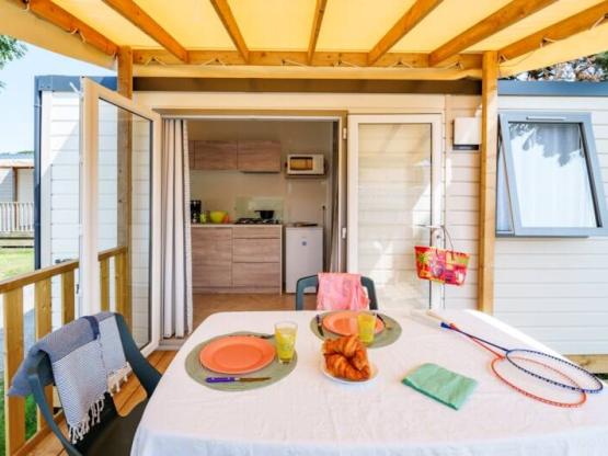 Mobil-home Escale 20m² - 1 chambre + Télévision