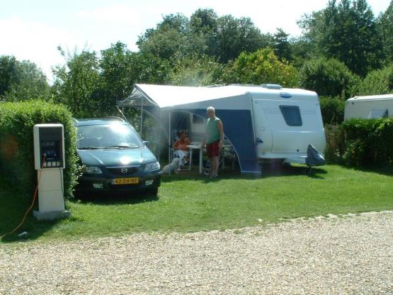 Emplacement confort avec électricité 8A