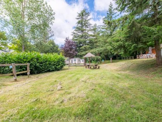 Emplacement nu avec électricité