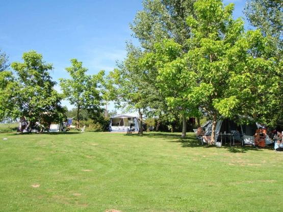 Emplacement avec Électricité (6A) (YQ)