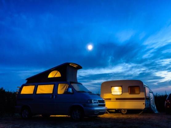 Kampeerplaats COMFORT - elektriciteit