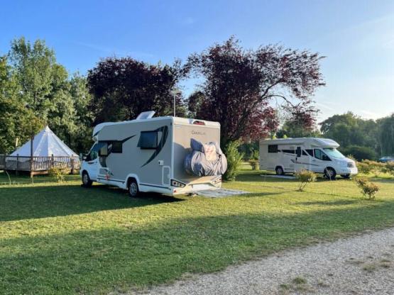EMPLACEMENT Caravane - Camping-car - Van : sans électricité