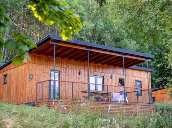 Lodge 42m² Premium (3 chambres) Terrasse couverte + TV + Lave-vaisselle