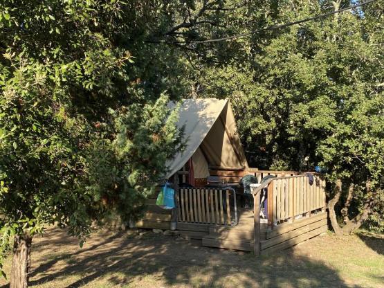 Teepee -- 2 bedrooms -- without toilet blocks