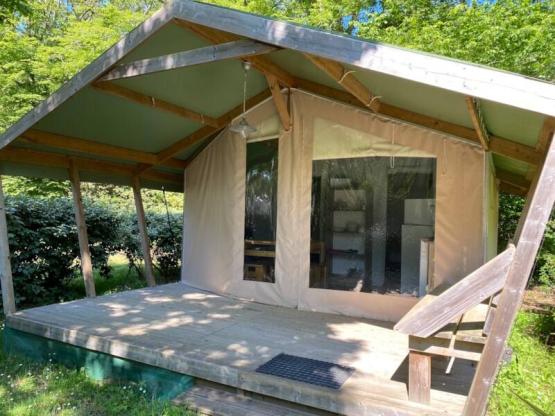 Lodge/ tente aménagée