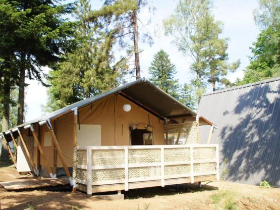 Tente SAFARI Premium 35m² (2 chambres) + terrasse semi couverte