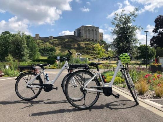 ACCUEIL A VELO/ RANDONNEUR(S)  1/6 personne(s) + emplacement + électricité