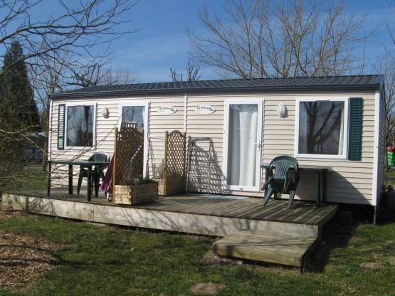 Mobilhome 17m² (mobil-home double avec voisin proche) - 1 chambre