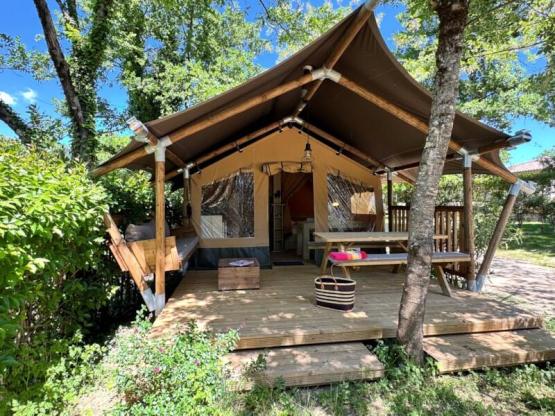 Tente Lodge avec terrasse
