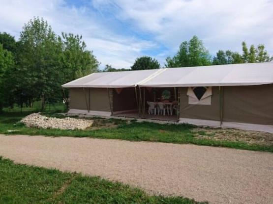 Bungalow toilé meublé 10 pers. Canada XXL 64m² (5 chambres) avec terrasse couverte