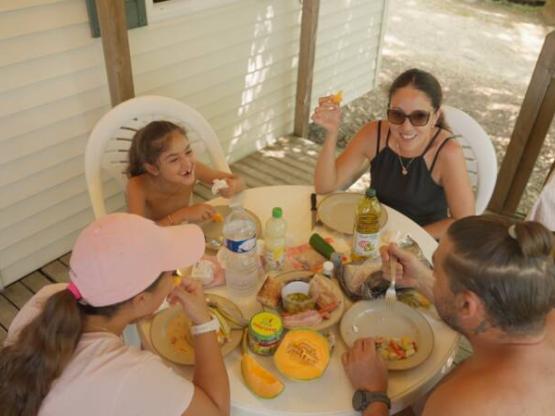 Mobil home SUN 24m² - Terrasse couverte - 2 chambres