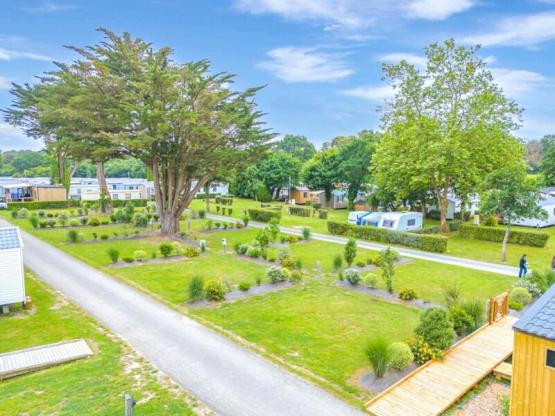 Stellplatz + Fahrzeug + Strom 6A