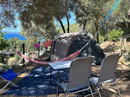 Emplacement tente + électricité comprise : 105 emplacements 4*