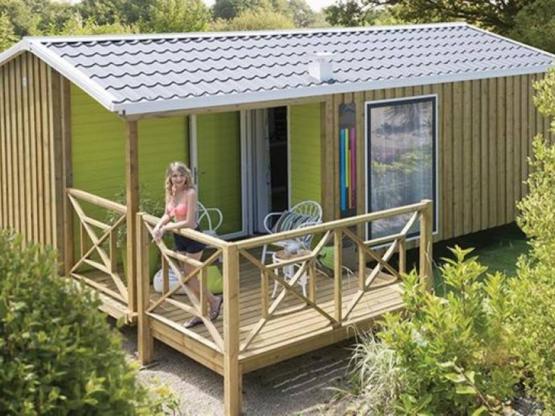 Malaga - 2 chambres / 5 personnes - Terrasse semi couverte & grande baie lumineuse dans le salon